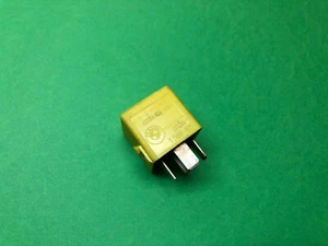 Rele BMW E36 X3 E46 61361389105 61.36-1 389 105 V23134K52X181 V23134-K52-X181 - Imagen 1 de 2