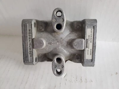 Carcasa de filtro Vickers 2325246 100 psi máximo con derivación de 2 1/2 psi **Solo para succión Foto 1 de 4