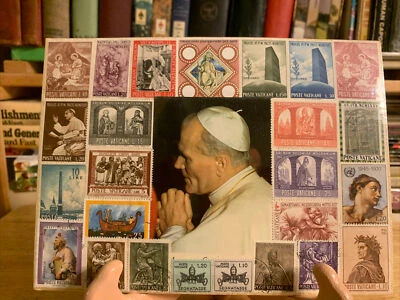 Souvenir Vatican Stamp Collection Vatican City Pope John Paul II In Plastic - Imagem 1 de 4