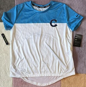 NWT Women's Nike DriFit 2019 Chicago Marathon Miler Shirt CK0743-100 size Medium - Picture 1 of 8
