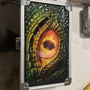Adventure Dragon Eye Kids Locking Pencil Metal Box 8.5" x 5" x 2.5" - Vaultz - Picture 1 of 4
