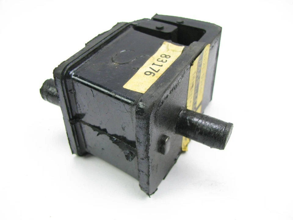 NEW GENUINE 11221-U9500 Engine Mount Insulator OEM For 1977 Datsun 200SX  2.0L - Image 1 of 3