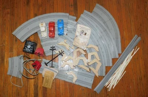 Gilbert American Flyer Pike Master Autorennbahn Spielzeug mit 3 Slotcars - Bild 1 von 20