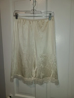 VTG Luxer Dame Ivory Pettipants Slip Shorts Nylon Bloomers Size Large High Waist - Image 1 of 4