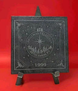 Remache de piedra de pizarra Christmas Traditions 1999 6 x 6 Belén PA decoración navideña - Imagen 1 de 6