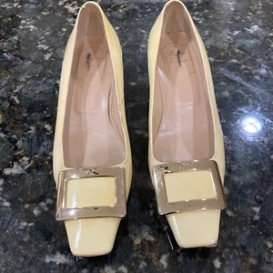 ROGER VIVIER WOMENS PUMPS SHOES SIZE 38 1/2 MADE IN ITALY - Picture 1 of 13