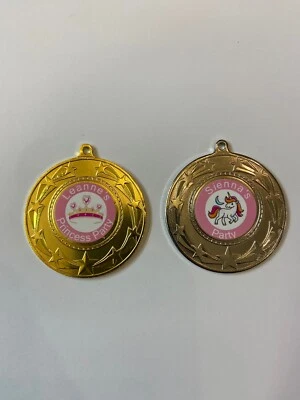 10x Medallas metálicas de fiesta personalizadas. Cualquier texto, cualquier deporte, cualquier color. Foto 1 de 4
