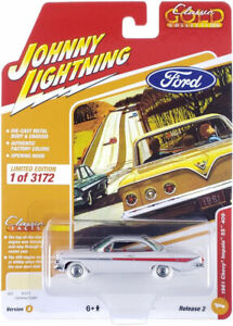 White Chase 1961 CHEVROLET IMPALA SS 409 1/64 JOHNNY LIGHTNING JLCG032-JLSP353 A