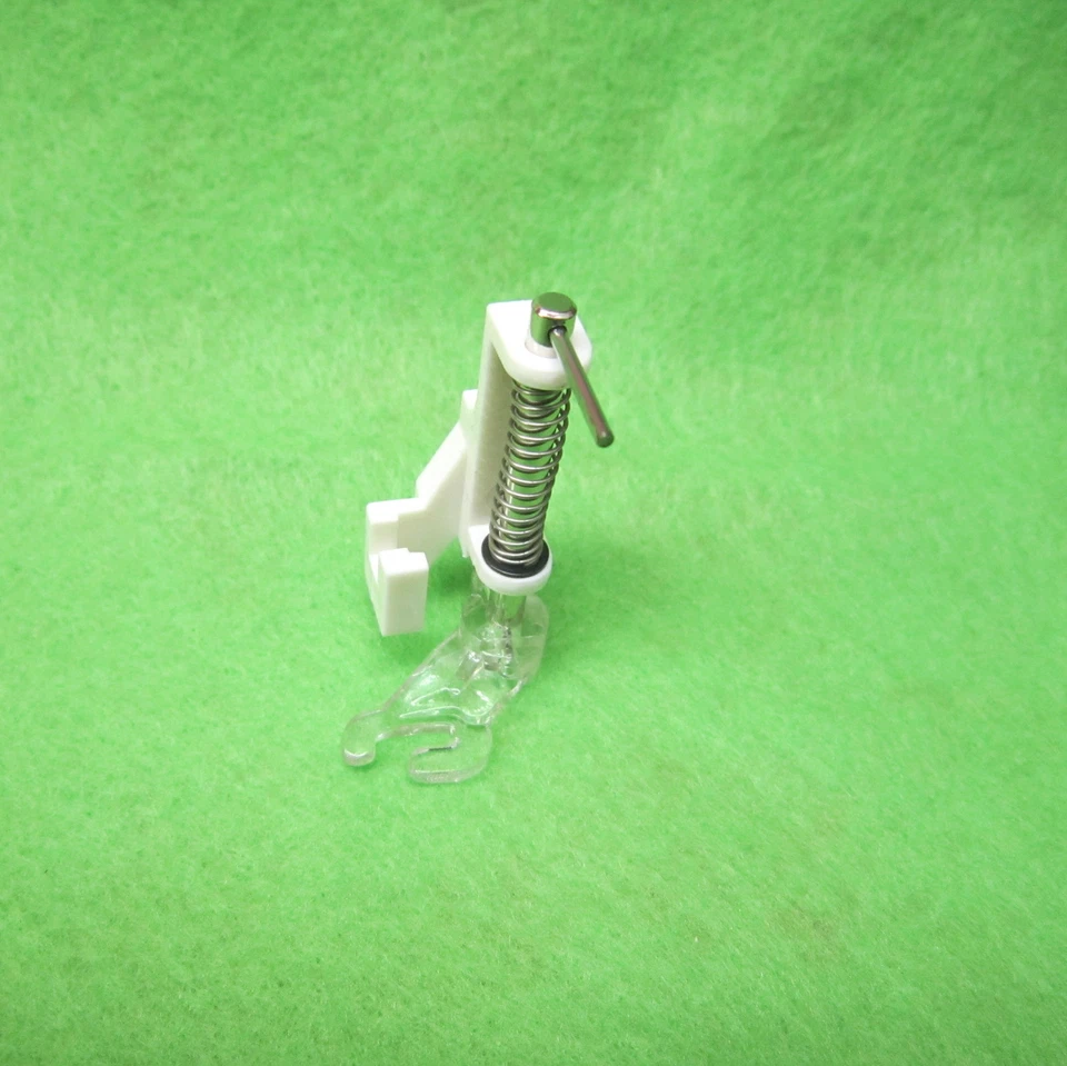 Vástago Bajo Punta Abierta Movimiento Libre Acolchado Bordado Pie Cantante, Brother+ Foto 1 de 1