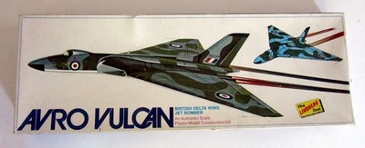 Vintage 1973 Lindberg release, 1/8 scale AVRO VULCAN British Bomber - Image 1 of 3