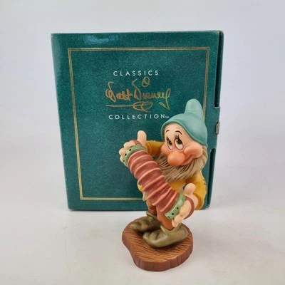 Walt Disney Classics Collection "Aw Shucks" Bashful Snow White 7 Dwarfs - Image 1 of 4