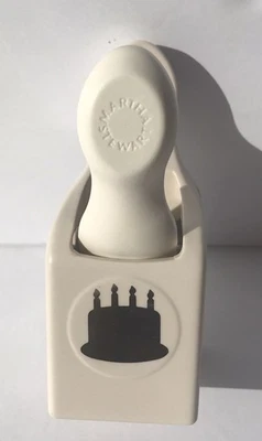 Martha Stewart BIRTHDAY CAKE Punch cake With Candles - Imagem 1 de 4