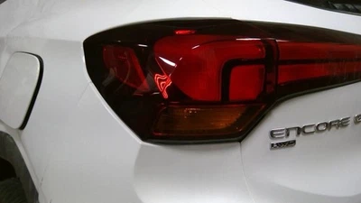 Cuarto de luz trasera del conductor montado en panel para 20-24 ENCORE GX 10316622 Foto 1 de 4