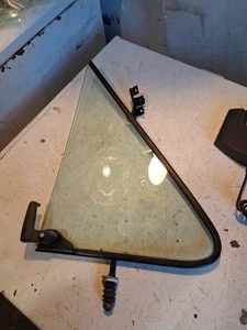 1987-91? Ford F-150 Pickup Truck Drivers L Side Vent Wing Window Sun-X Carlite - Picture 1 of 14