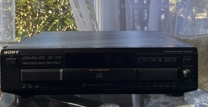 Sistema de intercambio de discos cambiador de CD de 5 discos Sony CDP-CE235 ¡FUNCIONA! - Imagen 1 de 19