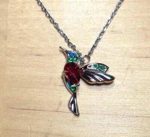 BEACH FASHION SILVER TONE RHODIUM HUMMINGBIRD RED & GREEN CZ PENDANT NECKLACE - Picture 1 of 6