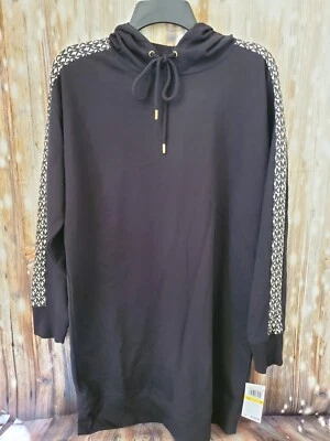 Vestido túnica Michael Kors con cinta MK blanca y negra. Foto 1 de 4