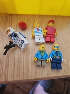 Lego Minifigures Lot Of 5 for Parts. The Star Wars Clone Is New. Others Is Old - Picture 1 of 4