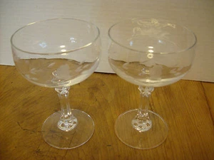 2 copas de champán de cristal Princess House Heritage grabadas 5 1/2"" de alto - Imagen 1 de 2