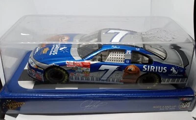 Action NASCAR #7 Casey Atwood  Sirius Diecast Monte Carlo 1:24 IOB 2002 - Image 1 of 4