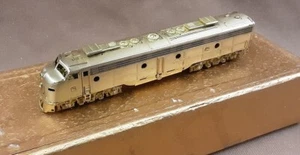 Oriental Limited Brass EMD E8A UP 2250 hp Looks New - Picture 1 of 7