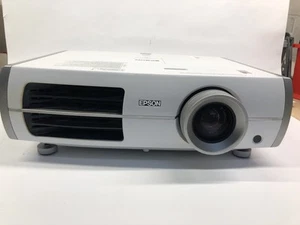 EPSON Home Cinema Below H373A Smart Buy - Picture 1 of 5