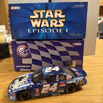 NASCAR 1:24 Jeff Gordon #24 Pepsi Star Wars Episodio I 1999 Monte Carlo Foto 1 de 4