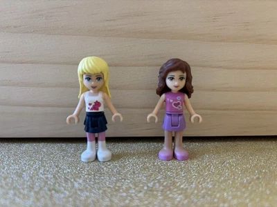 LEGO MINIFIGURES Friends Stephanie  and Olivia - Image 1 of 4