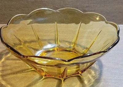 Vtg Glass Round Serving Fruit Bowl Dish Amber Yellow Scalloped Rim MCM Food - Image 1 of 4