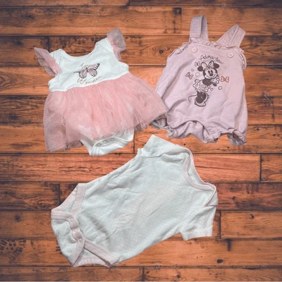 Juego de 3 piezas de ropa para bebé niña talla 0-3 Foto 1 de 4