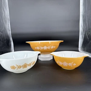 Vintage Corning Ware Nesting Bowls - Picture 1 of 10