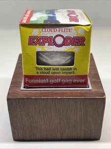 EXPLODIERENDER GOLFBALL ~ Rauch Staubwolke - Zaubertrick lustiger Gag Witz Streich Spielzeug - Bild 1 von 4