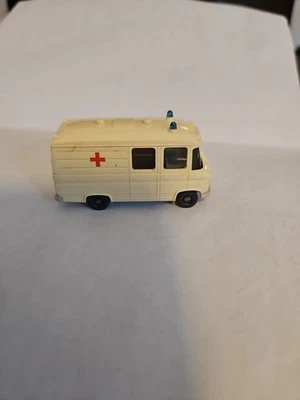 Wiking Mercedes Benz L406 Ambulance Diecast Plastic 27 - Image 1 of 4