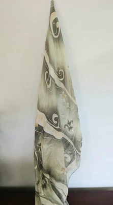 Bufanda vintage Daks London 100 % seda con flores  Foto 1 de 4