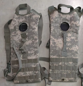Lote x2 Ejército de EE. UU. Militar UCP Camuflaje MOLLE II Sistema de Hidratación Paquete/Bolsa - Imagen 1 de 4