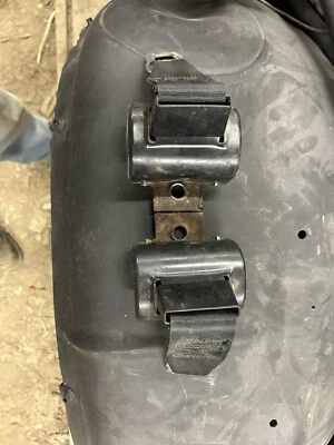 Pontiac 1978 retractores de cinturón de seguridad trasero transmisión automática Foto 1 de 2