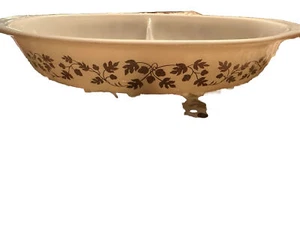 VINTAGE PYREX GOLD ACORN LEAVES DISH - Picture 1 of 3