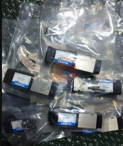 NUOVA 1PZ Elettrovalvola FESTO MYH-5/2-2.3-L-LED 34303 MYH-5/2-2,3-L-LED - Foto 1 di 4