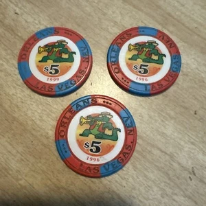 VINTAGE LAS VEGAS 3 X Orleans $5 CASNIO Poker Chip Gambling Lot Set - Picture 1 of 2