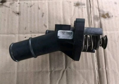 CARCASA TERMOSTATO GASOLINA MAZDA 3 SPORT 2.0 5603485 4431421 4S4G-AB 2003-09 Foto 1 de 4