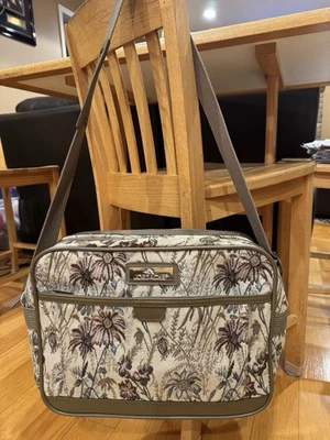 Bolso de Viaje Mensajero Jordache Vintage Años 80 Tapiz Floral Excelente Estado Foto 1 de 4