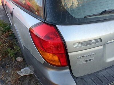 Subaru Outback Driver Left Side Tail Light Taillight Oem VWDUN - Image 1 of 3