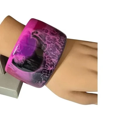 Brazalete brazalete de resina multicolor rosa ancho de moda para mujer Foto 1 de 2