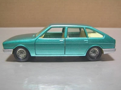 Pilen M 529 Chrysler 150 made in Spain 1/43 scale Dinky Mint Condition - Image 1 of 4