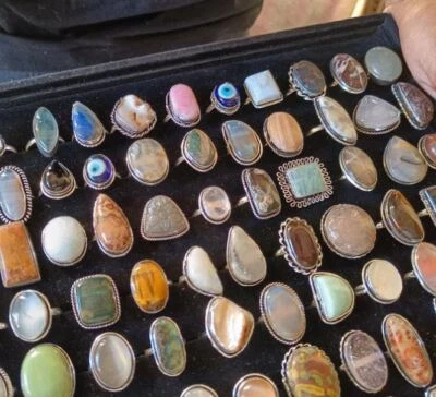 Lote al por mayor de anillos con diseño enchapado en plata de ley 925 con piedras preciosas de jaspe y mezcla Foto 1 de 4
