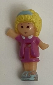 1992 Polly Pocket Bluebird Stampin' School Replacement Doll - Picture 1 of 3