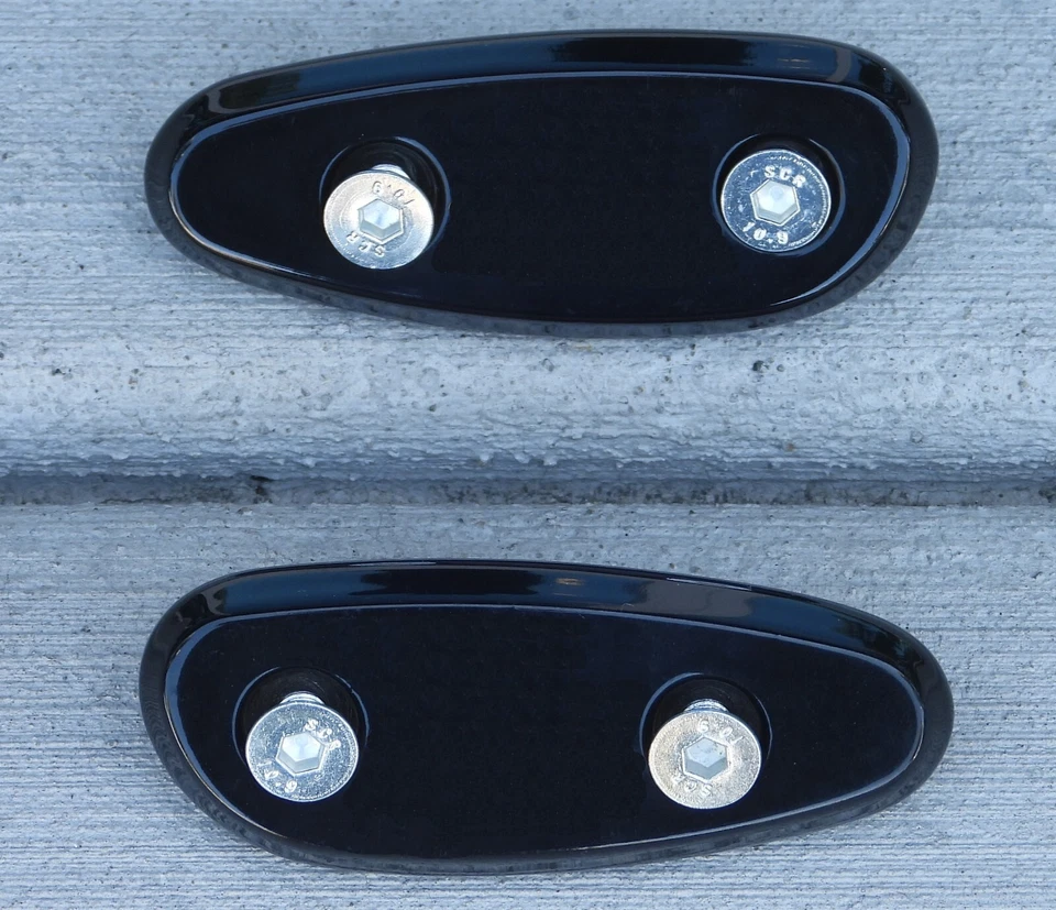 Suzuki  GSXR600 GSXR750 GSXR1000 GSXR 600 750 1000 MIRROR BLOCK OFF PLATES - Image 1 of 1