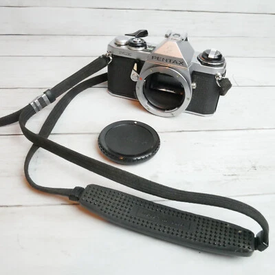 Pentax Asahi ME 35mm SLR Film Camera Body Only Silver Black - Image 1 of 4