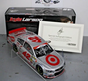 2014 Kyle Larson Target Night 1/24 Action NASCAR Diecast Autographed - Picture 1 of 2