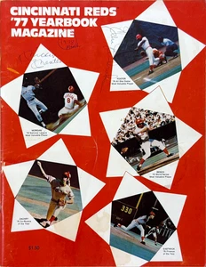 Mickey Mantle Elrod Hendricks Signed 1977 Cincinnati Reds Yearbook Auto Yankees - Picture 1 of 5